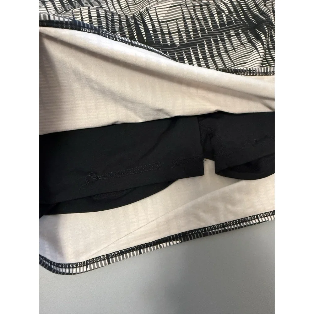 Nike Dri-FIT Tennis Skort Size Small. M11